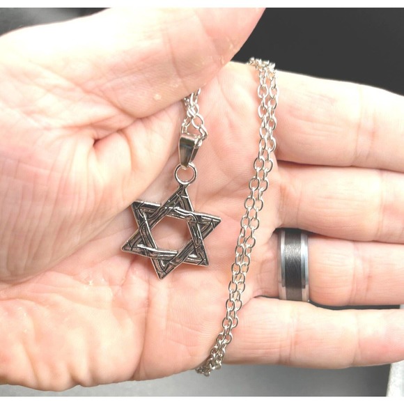 UNISEX LARGE STAR OF DAVID SILVER PENDANT WITH 21.5" SILVER Chain - W Gift Bag - Picture 3 of 4